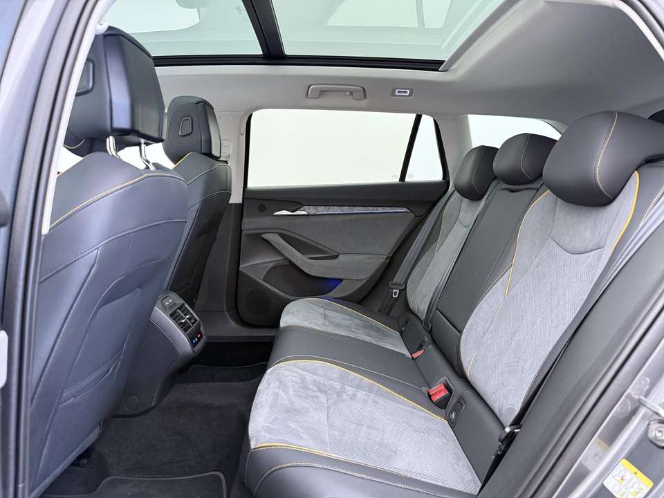 Skoda Superb - Imagem 15