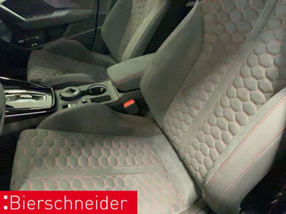 Audi RS3 - Imagem 11