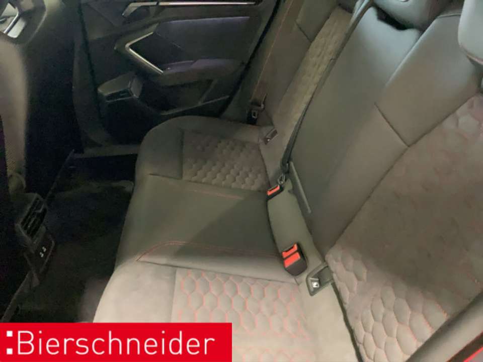 Audi RS3 - Imagem 12