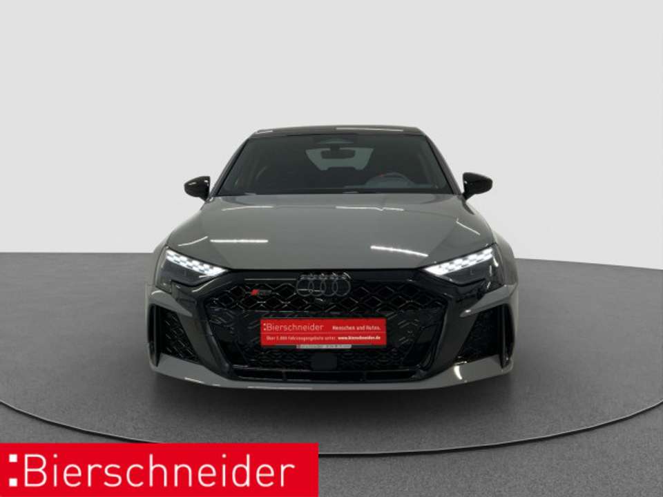 Audi RS3 - Imagem 3