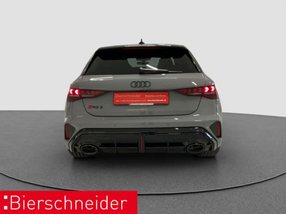 Audi RS3 - Imagem 6
