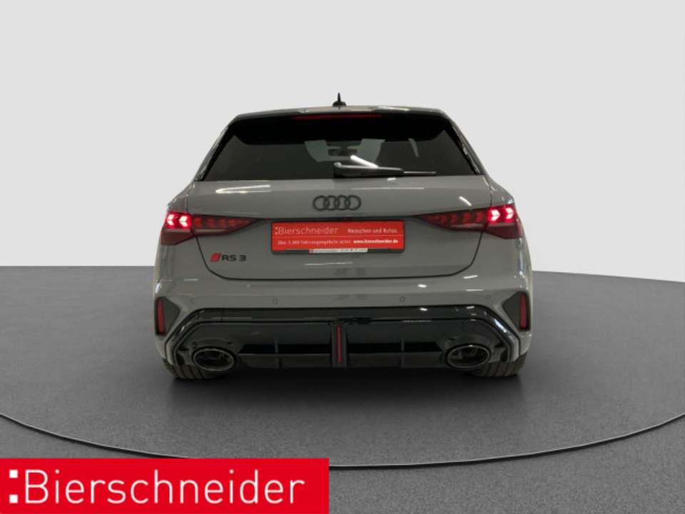 Audi RS3 - Imagem 6
