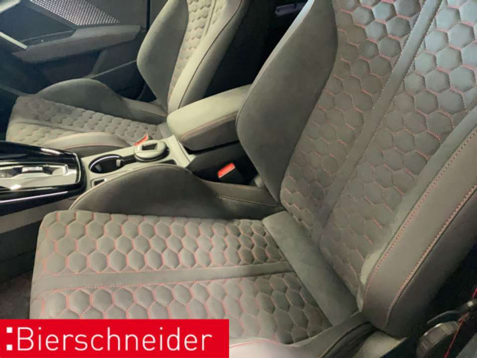 Audi RS3 - Imagem 11
