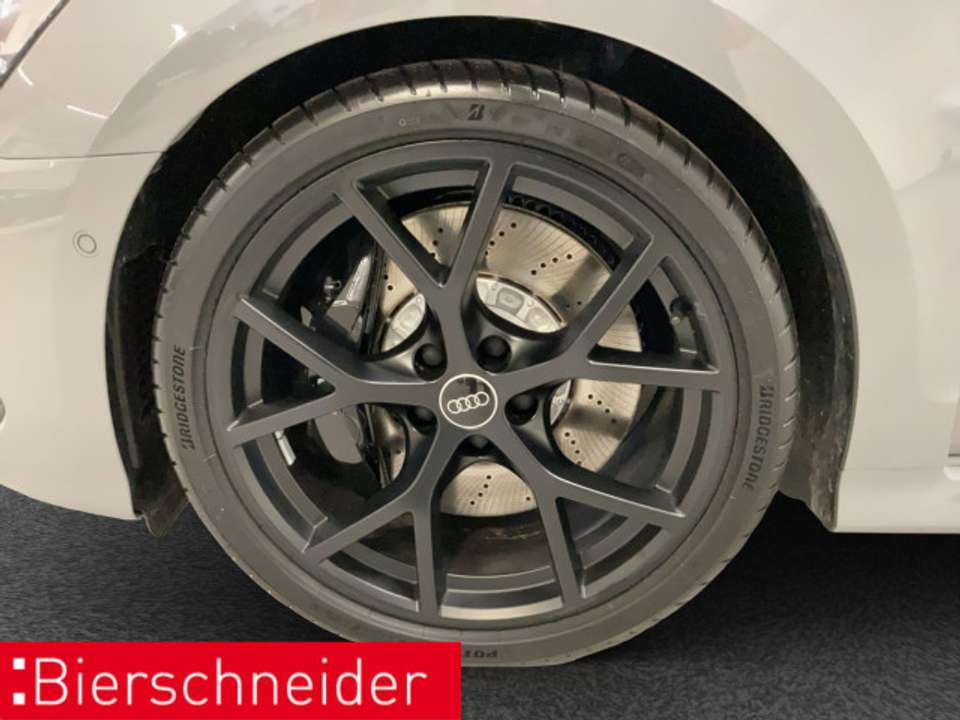 Audi RS3 - Imagem 9