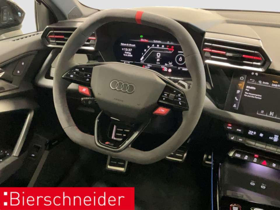 Audi RS3 - Imagem 13