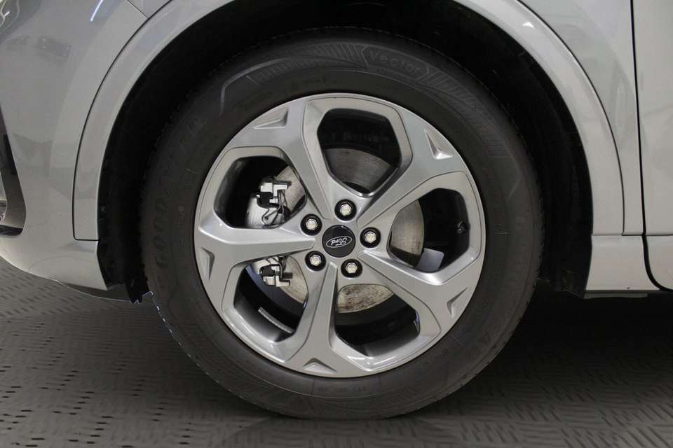 Ford Kuga - Imagem 3