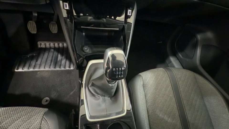 Peugeot 208 - Imagem 12