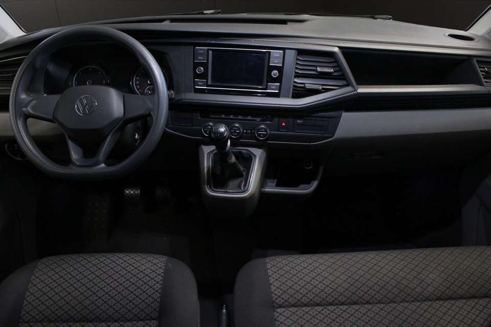 Volkswagen T6 Caravelle - Imagem 9