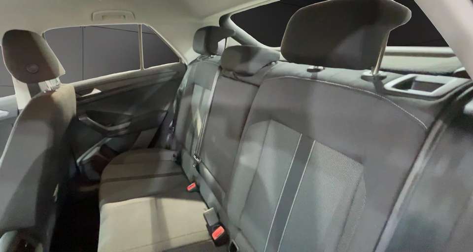Volkswagen T-Roc - Imagem 13