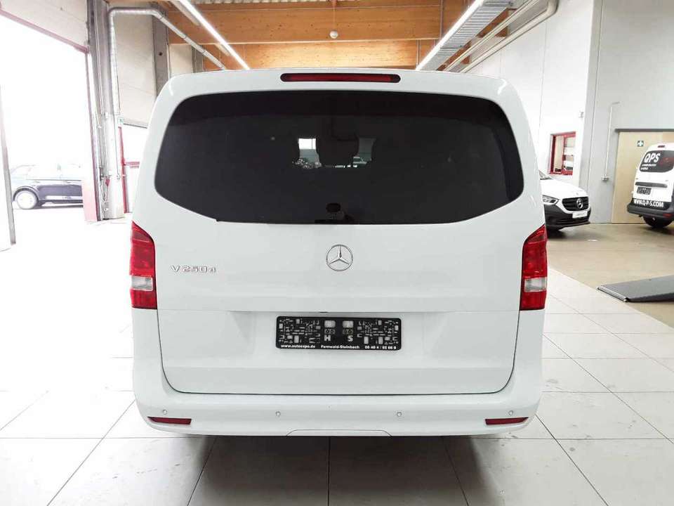Mercedes-Benz V 250 - Imagem 5