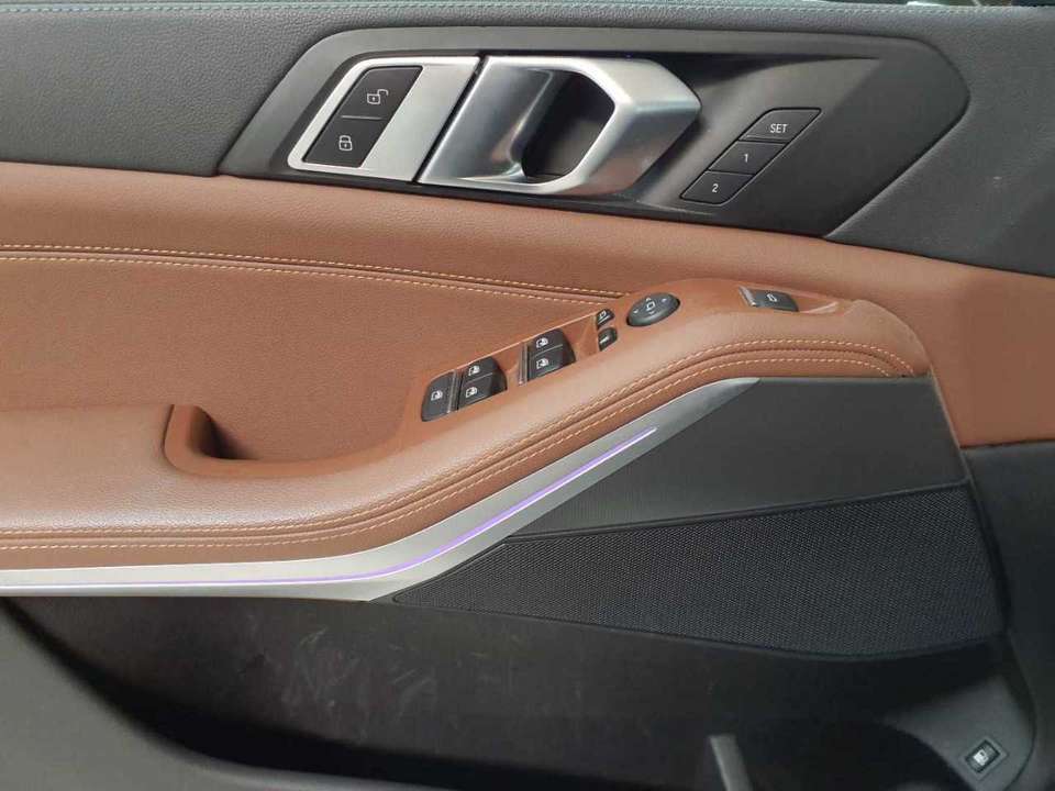 Car picture 4
