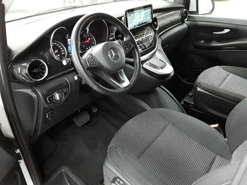 Mercedes-Benz V 250 - Imagem 12