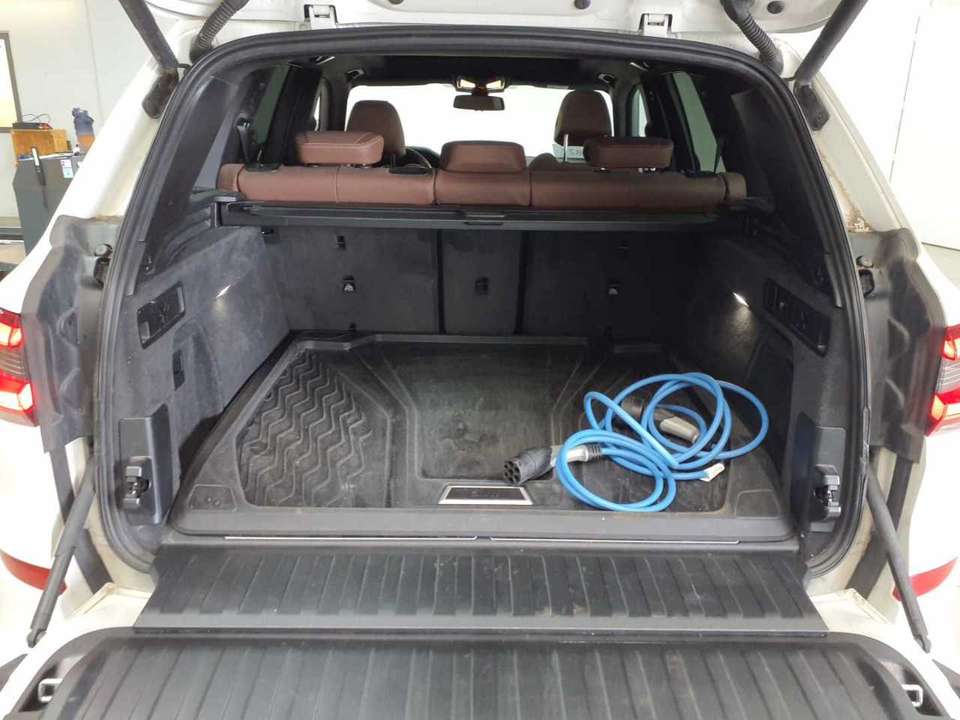Car picture 9
