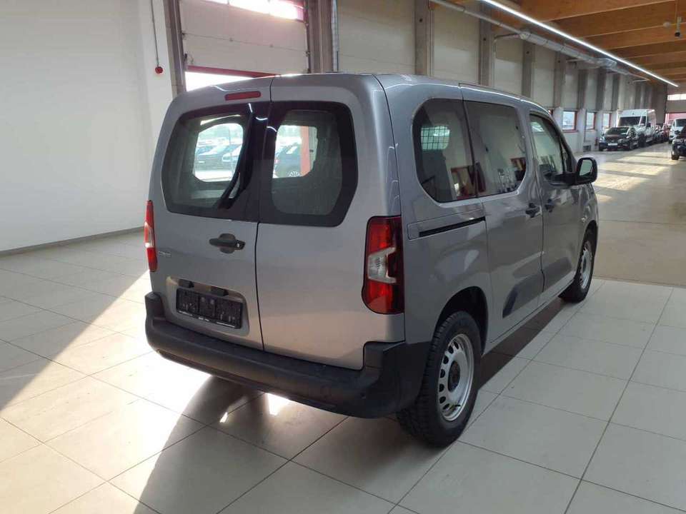 Opel Combo - Imagem 4