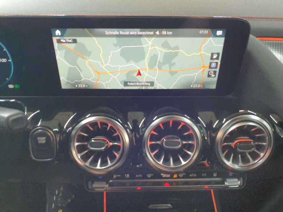 Mercedes-Benz EQA 250 - Imagem 15