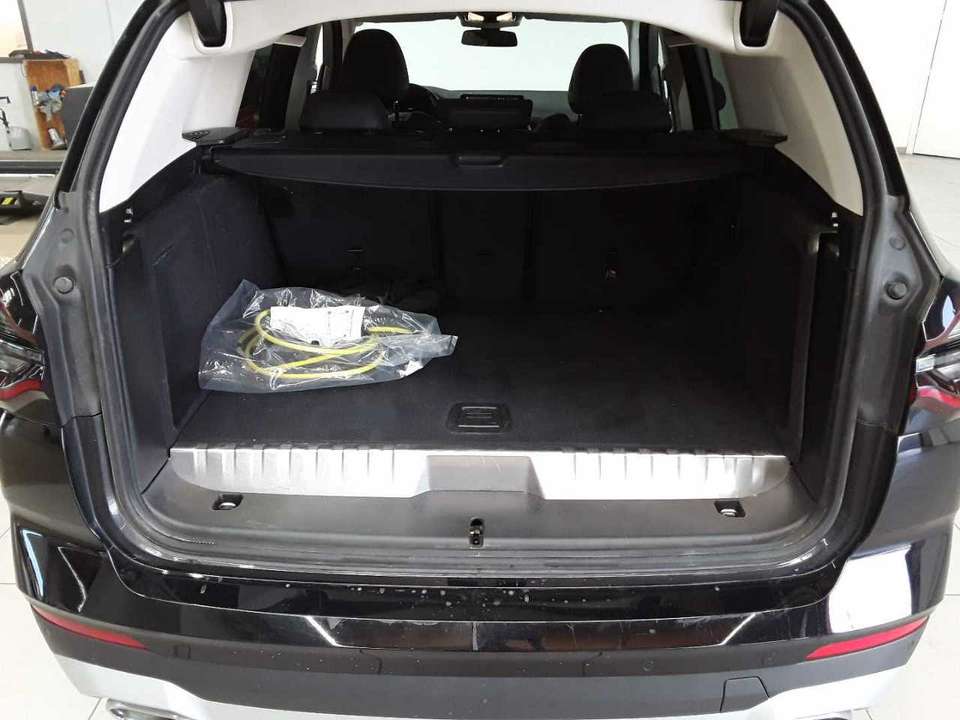Car picture 9