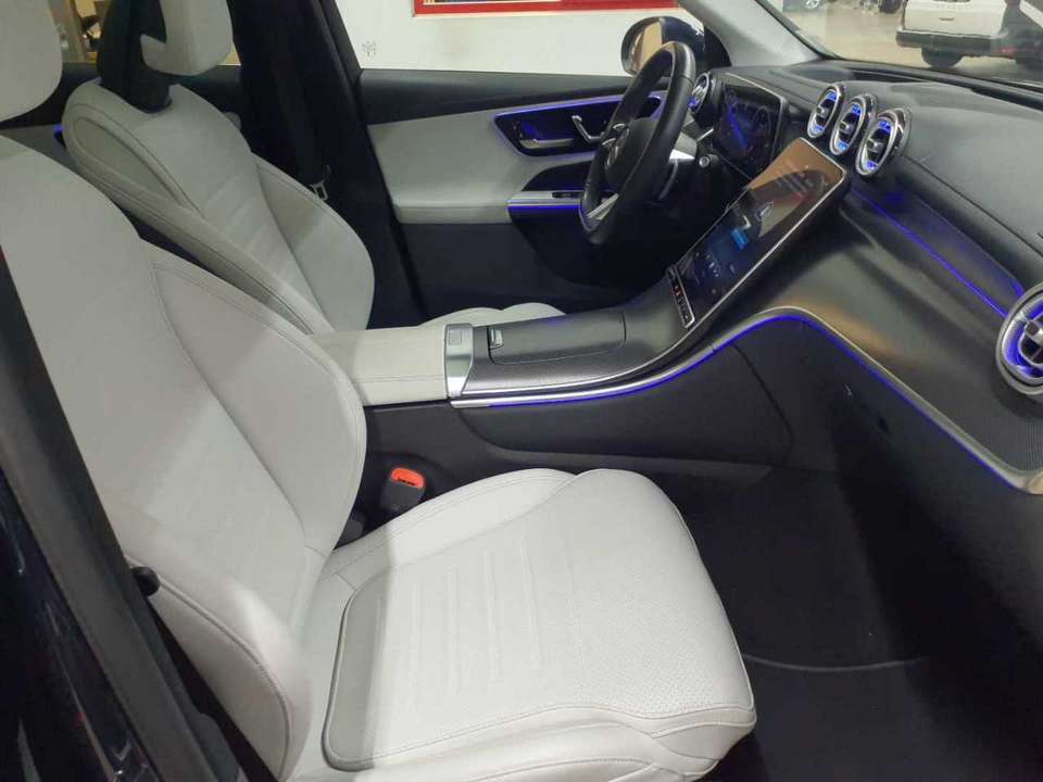 Mercedes-Benz GLC 220 - Imagem 12