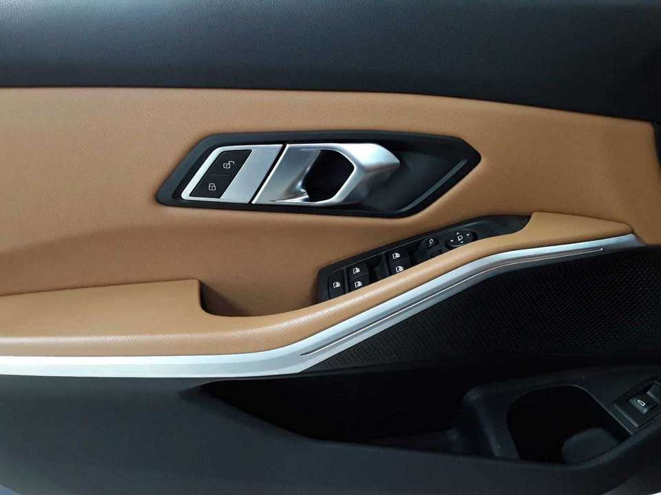 BMW 318 - Imagem 4