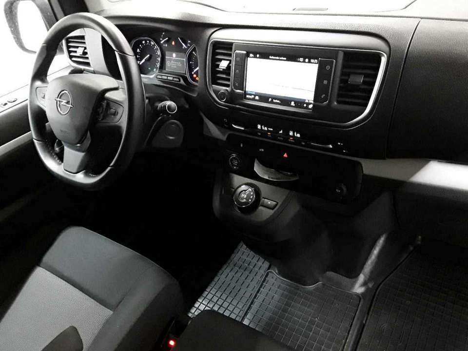 Opel Vivaro - Imagem 13