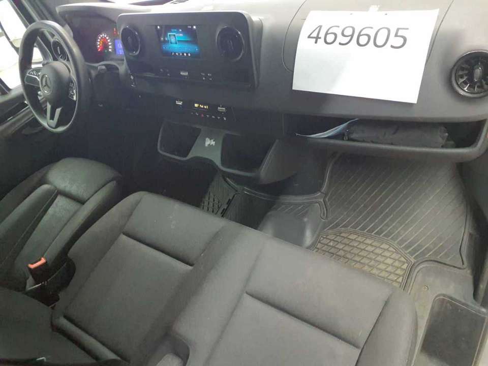 Mercedes-Benz Sprinter - Imagem 12