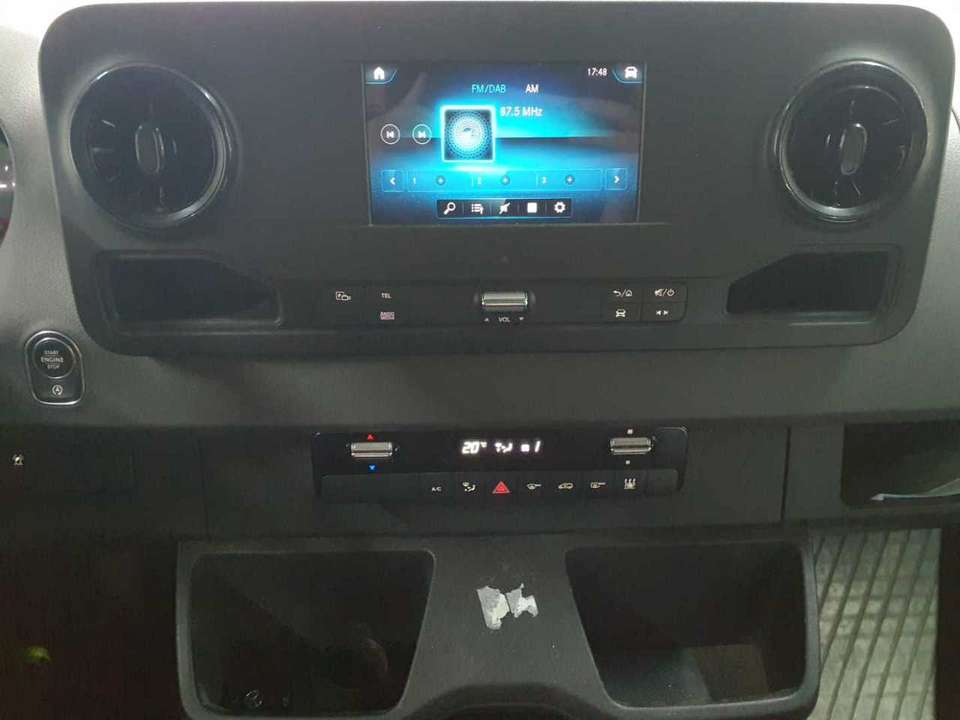 Mercedes-Benz Sprinter - Imagem 14
