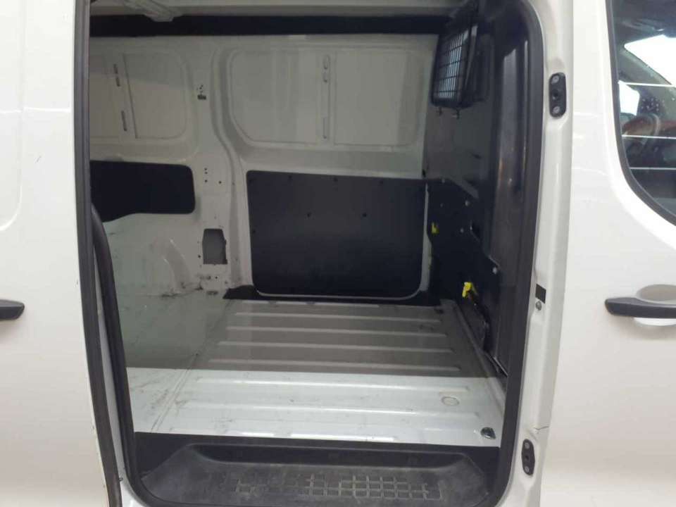 Opel Vivaro - Imagem 8
