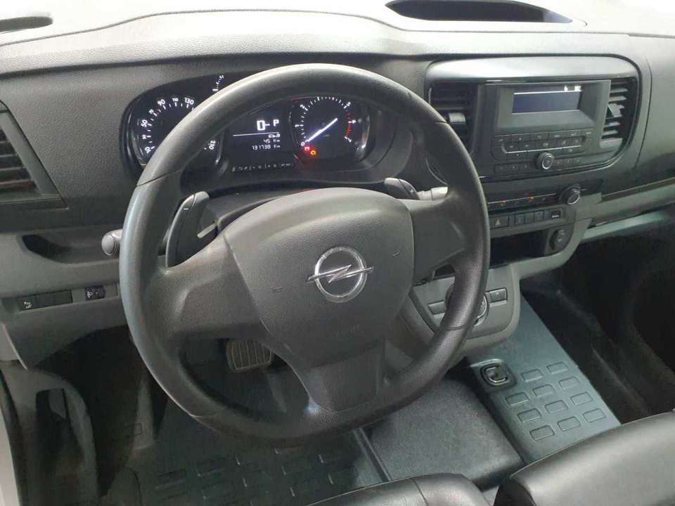 Opel Vivaro - Imagem 13