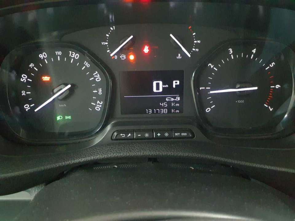 Opel Vivaro - Imagem 15