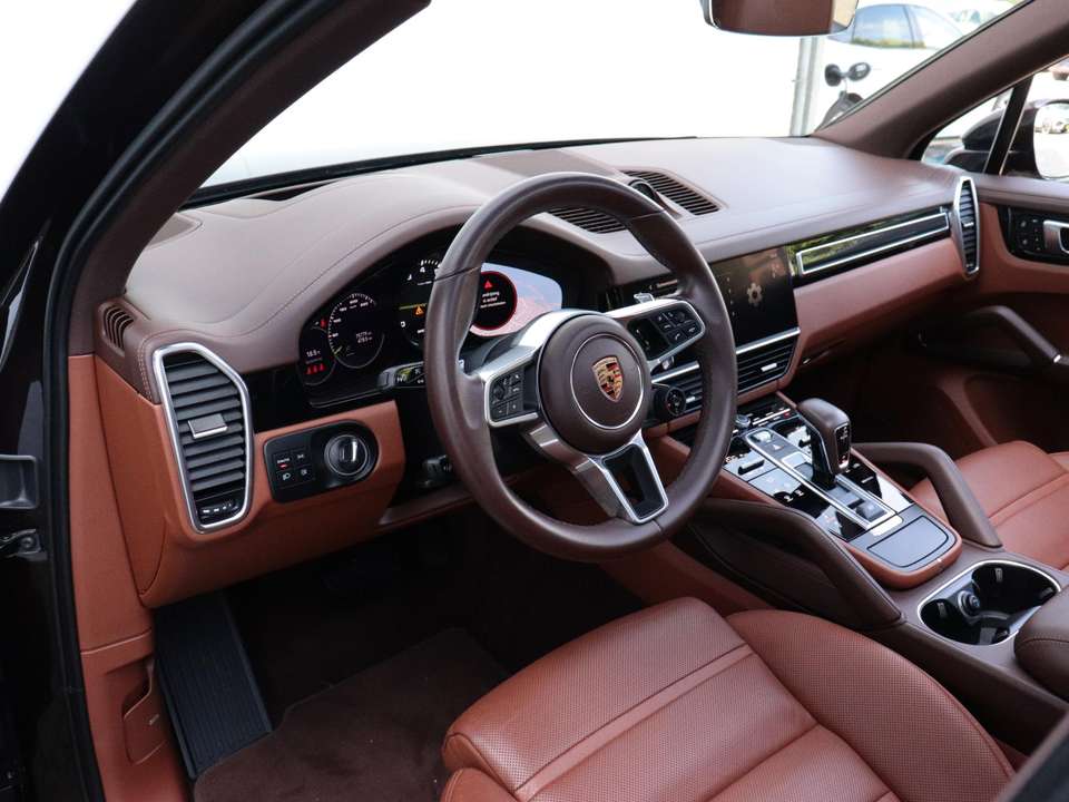 Porsche Cayenne - Imagem 8