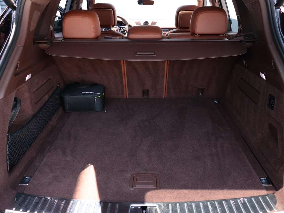 Porsche Cayenne - Imagem 11