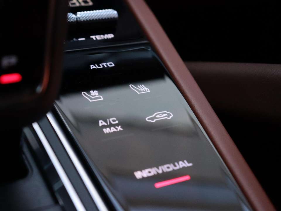 Porsche Cayenne - Imagem 13