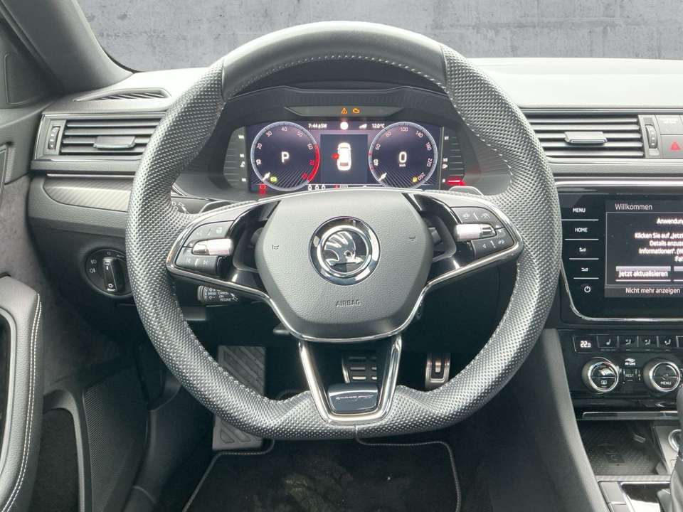 Skoda Superb - Imagem 10