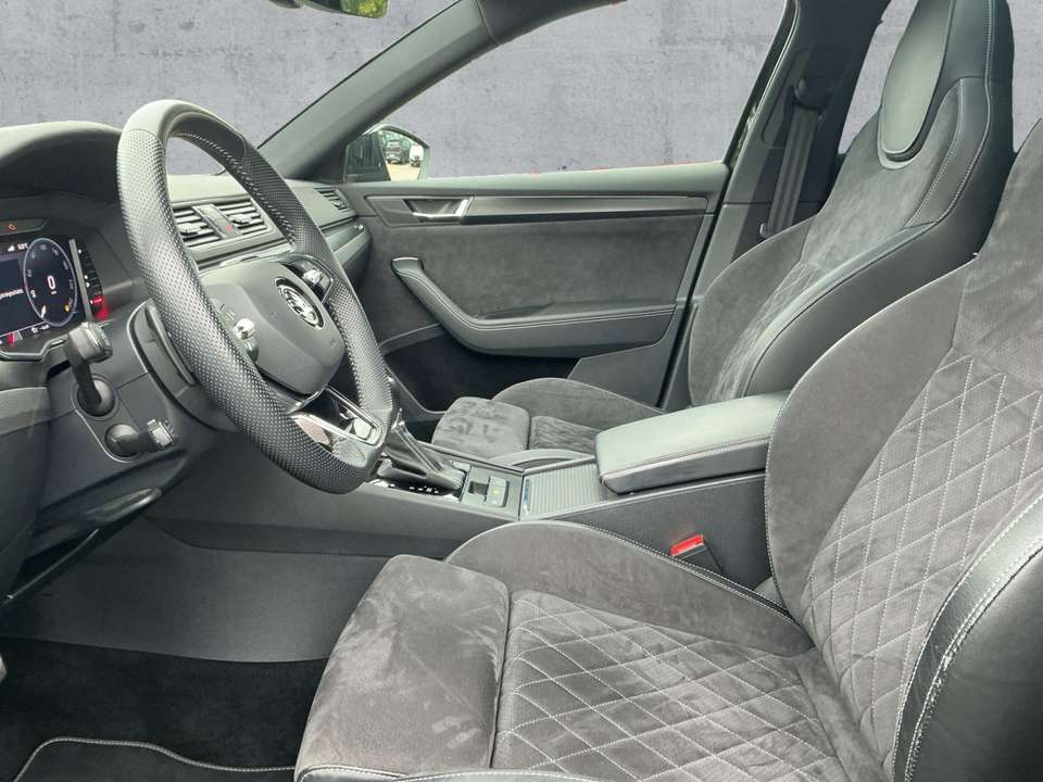 Skoda Superb - Imagem 12