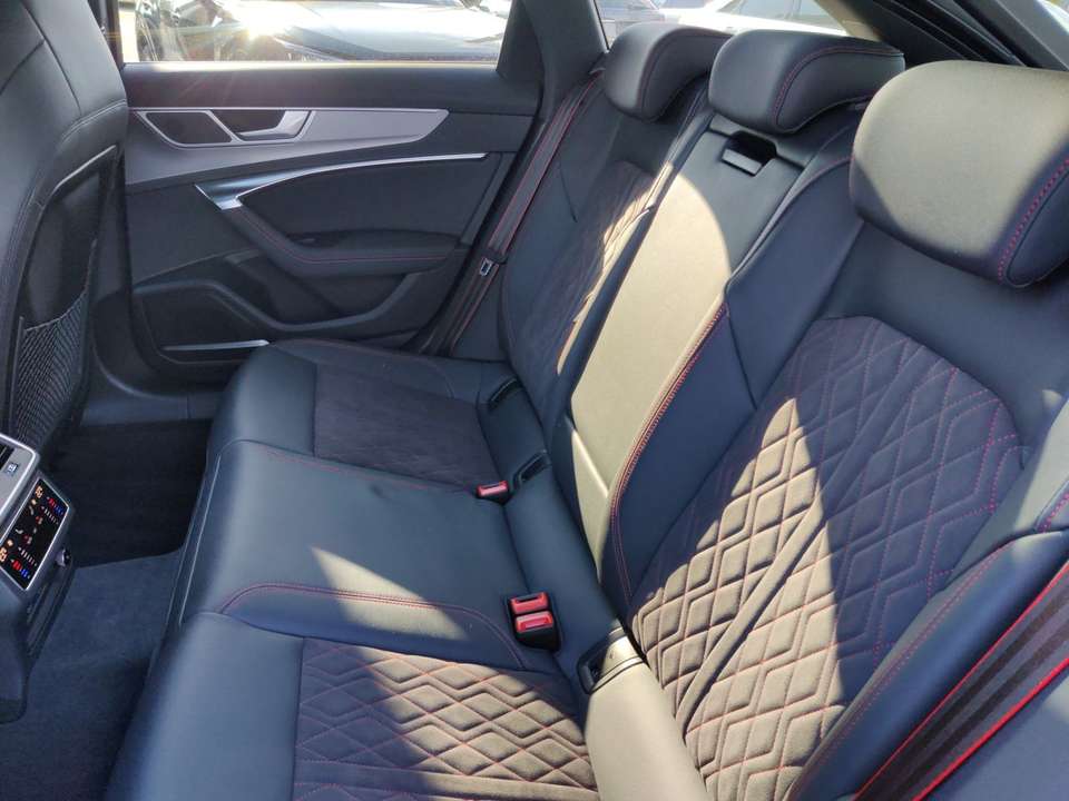 Audi S6 - Imagem 13