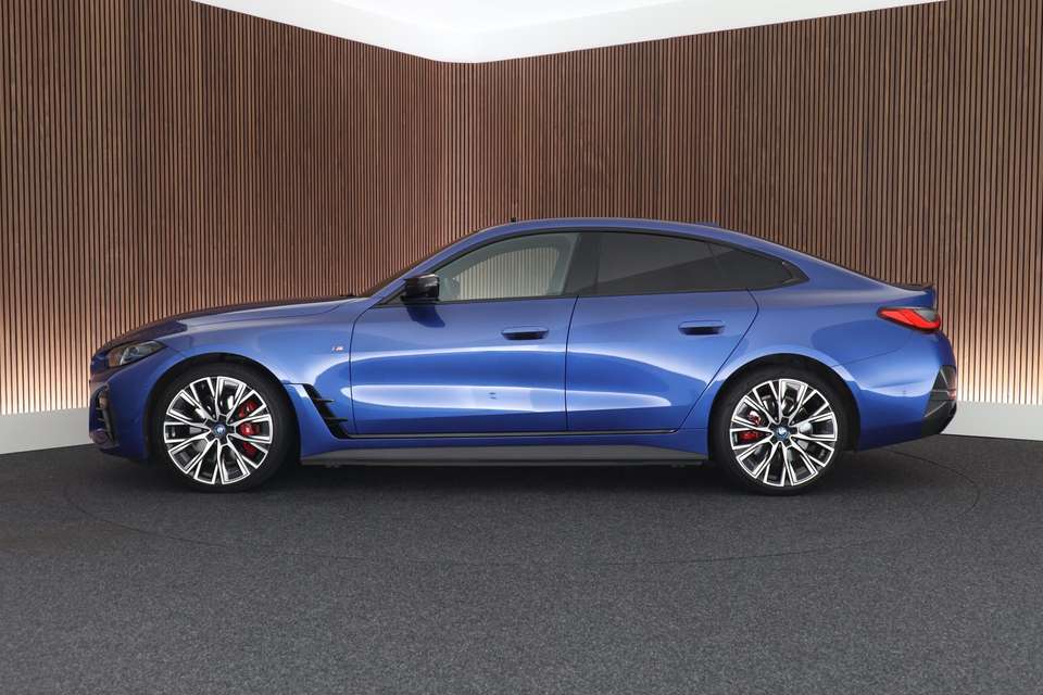 BMW i4 - Imagem 14