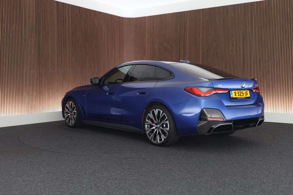 BMW i4 - Imagem 15