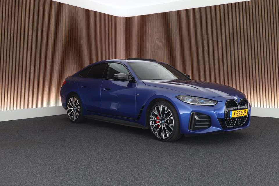 BMW i4 - Imagem 18