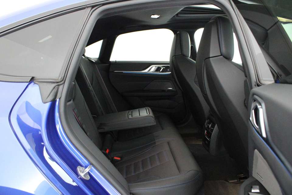 BMW i4 - Imagem 19