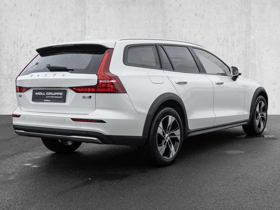 Volvo V60 Cross Country - Imagem 4