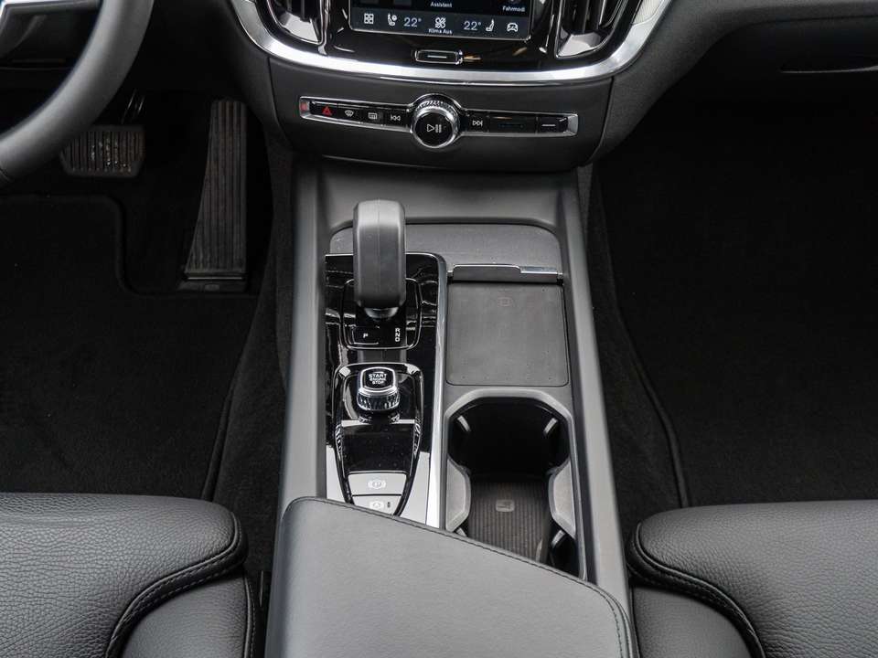 Volvo V60 Cross Country - Imagem 13