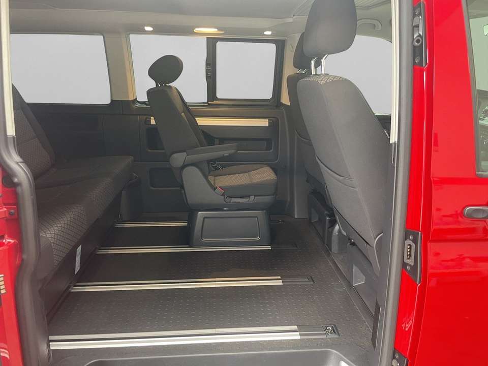 Volkswagen T6 California - Imagem 12