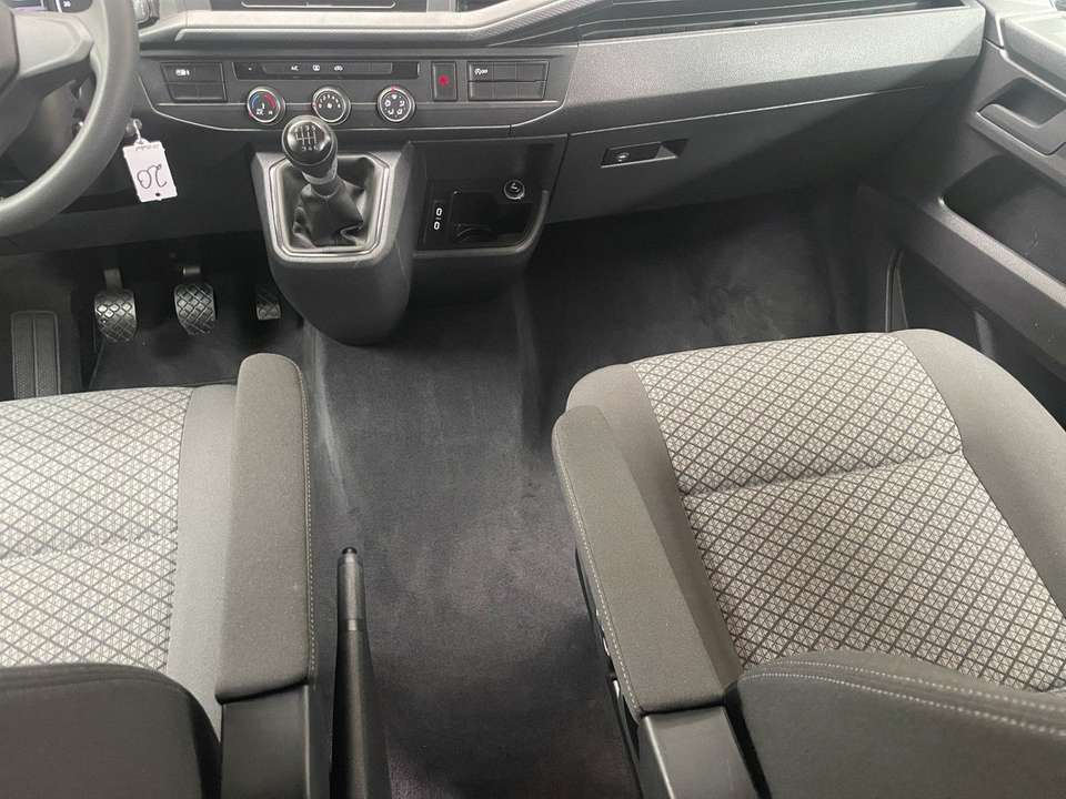Volkswagen T6 California - Imagem 14