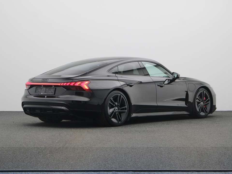 Audi e-tron GT - Imagem 2