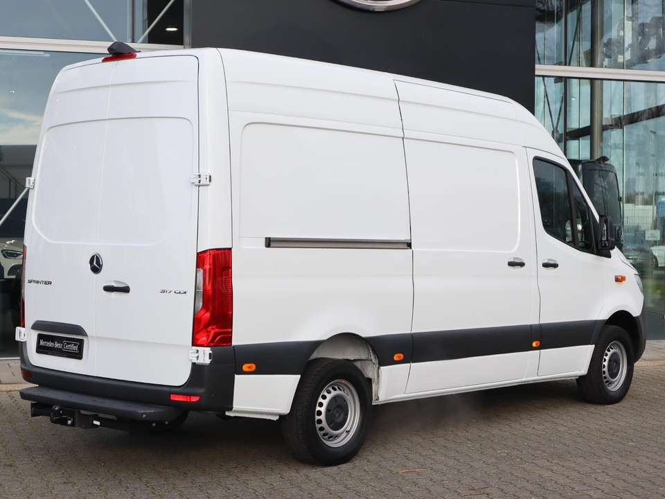 Mercedes-Benz Sprinter - Imagem 2