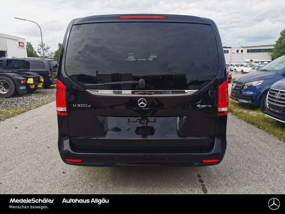 Mercedes-Benz V 300 - Imagem 12
