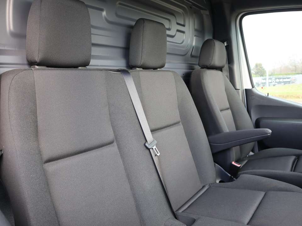 Mercedes-Benz Sprinter - Imagem 14