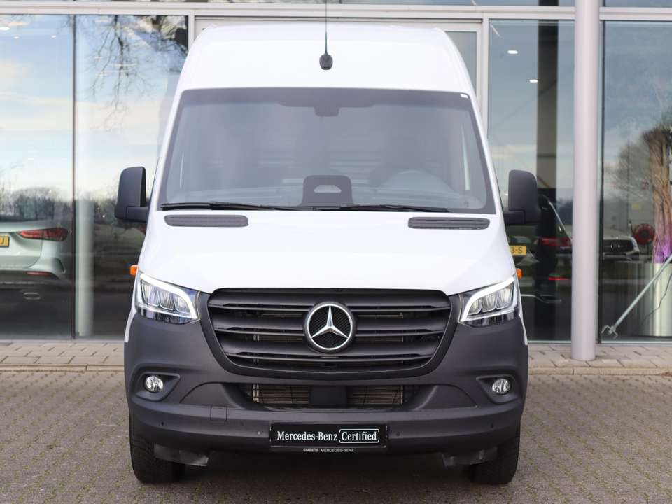 Mercedes-Benz Sprinter - Imagem 15