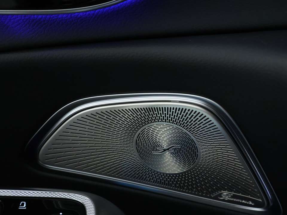 Mercedes-Benz E 300 - Imagem 8