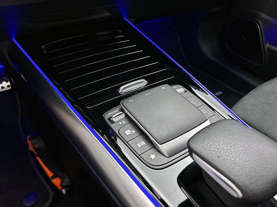 Mercedes-Benz EQA 250 - Imagem 12