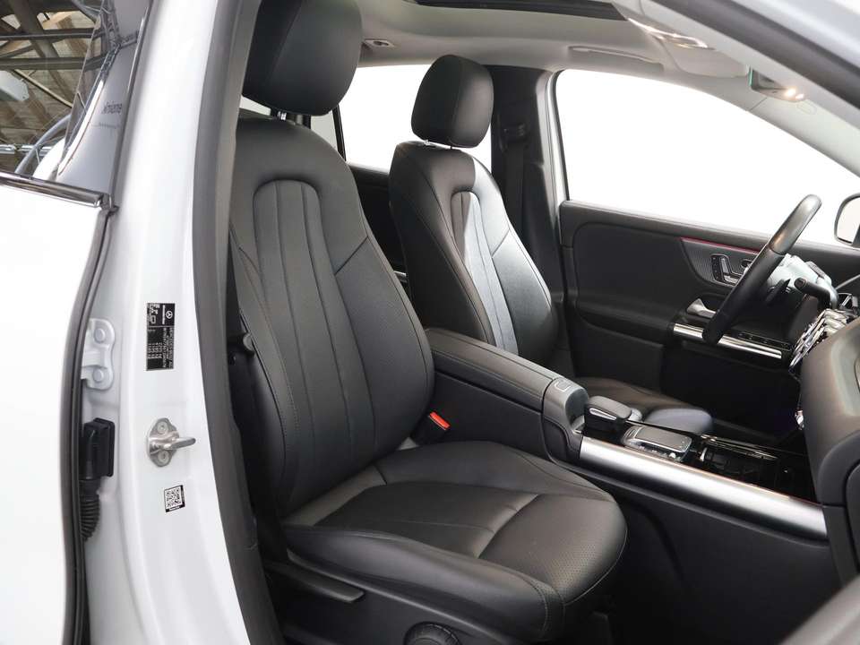 Mercedes-Benz GLA 250 - Imagem 10